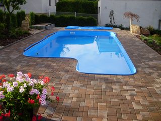 Bazén Obdelník + vnější schodiště u hrany bazénu