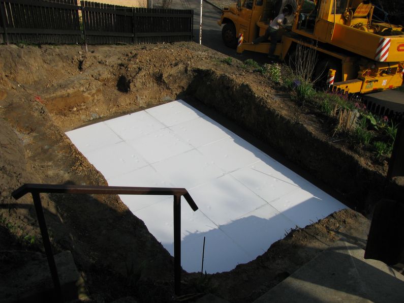 Bazén - Přepeře, připravený výkop s polystyrenem