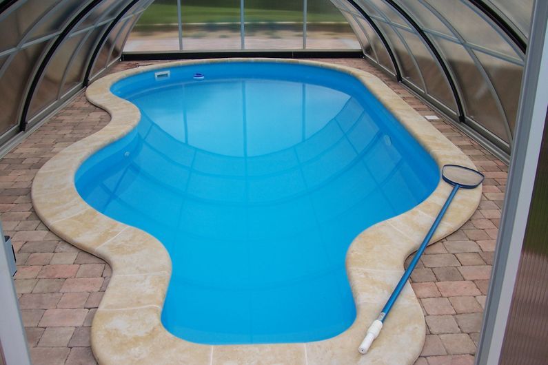 Bazén tvar ledvina, Semily