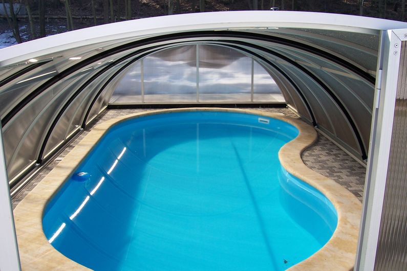 Bazén tvar ledvina, Turnov