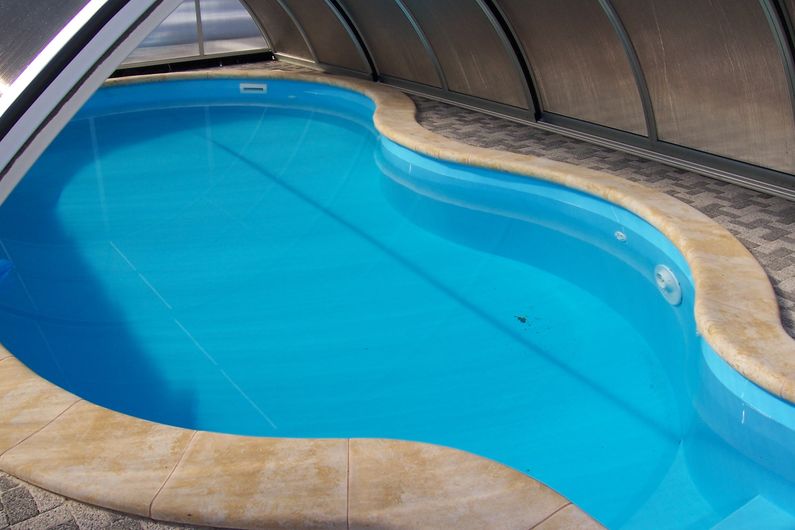 Zastřešený bazén tvar ledvina, Turnov