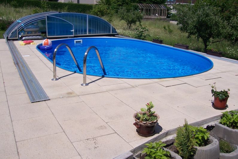 Bazén ovál s nerezovým žebříkem, Turnov
