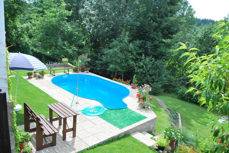 Bazén ovál, Jičín