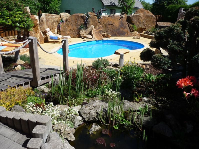 Bazén ledvina, Horní Branná