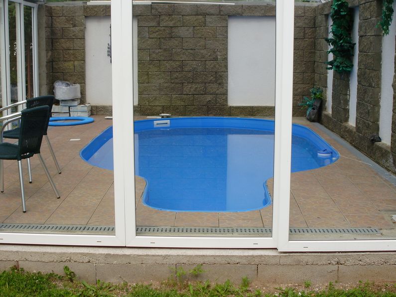 Bazén ovál, Turnov