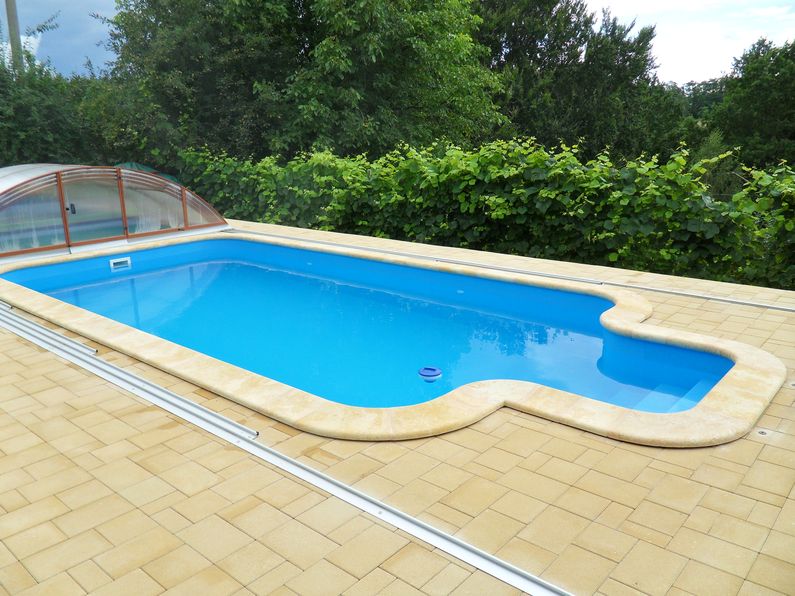 Bazén obdélník se schodištěm, Mladá Boleslav