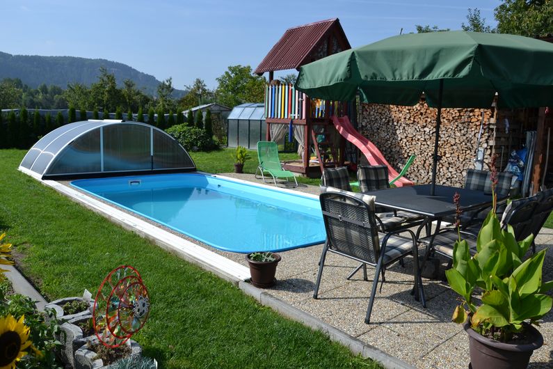 Bazén obdélník, Březina