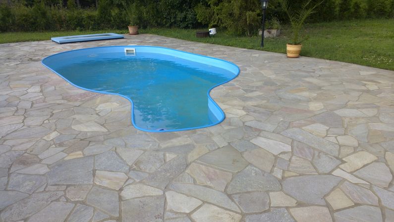 Bazén, Horní Stakory