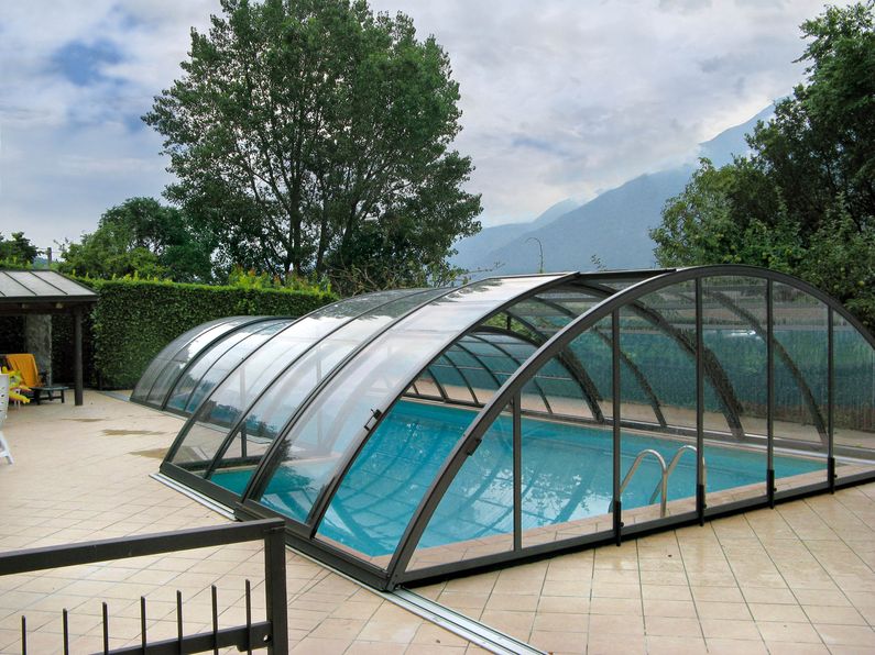 Zastřešení Universe se zvýšeným prvím segmentem