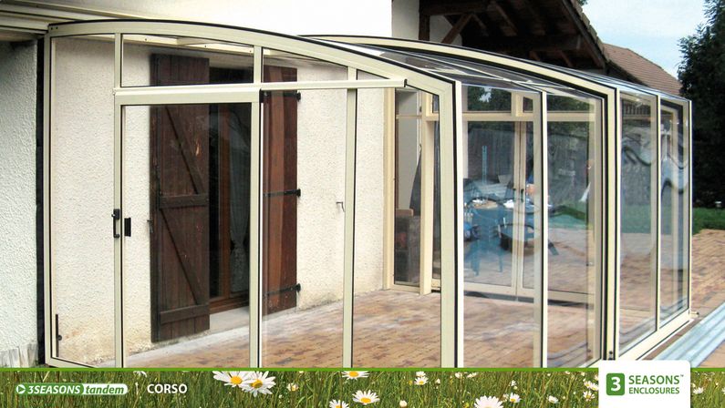 Zastřešení Corso, kompakt, béžový profil