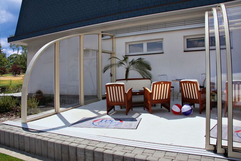 Zastřešení Veranda, kompakt, béžový profil
