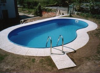 Bazén ledvnia + nerezový žebřík